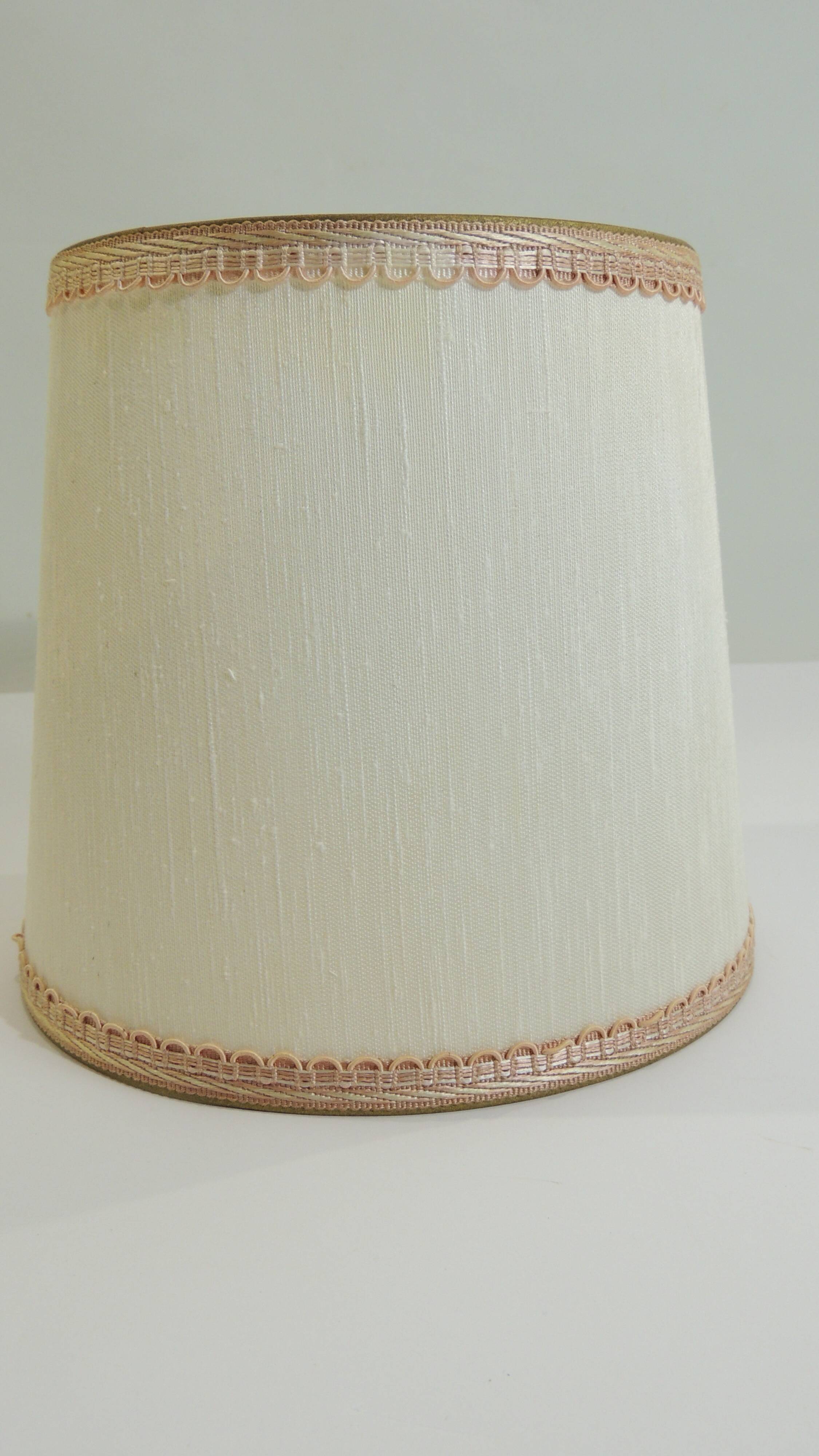 Vintage crystal lamp from the 70s – sculpted base – small table lamp