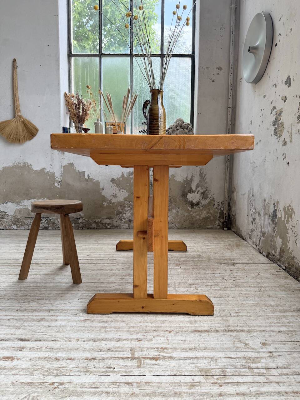 Perriand mountain furniture table 1970