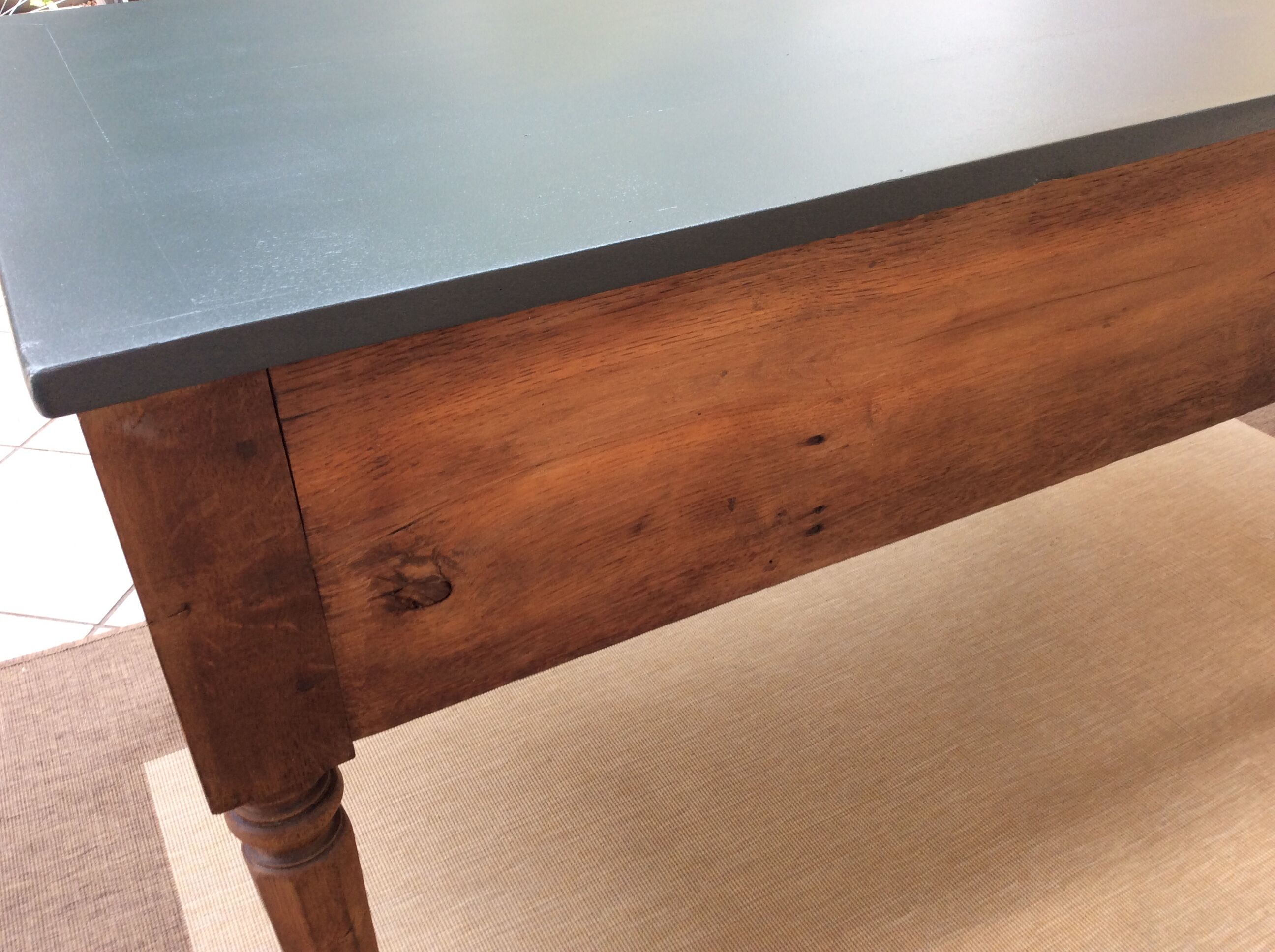 Former desk Minister