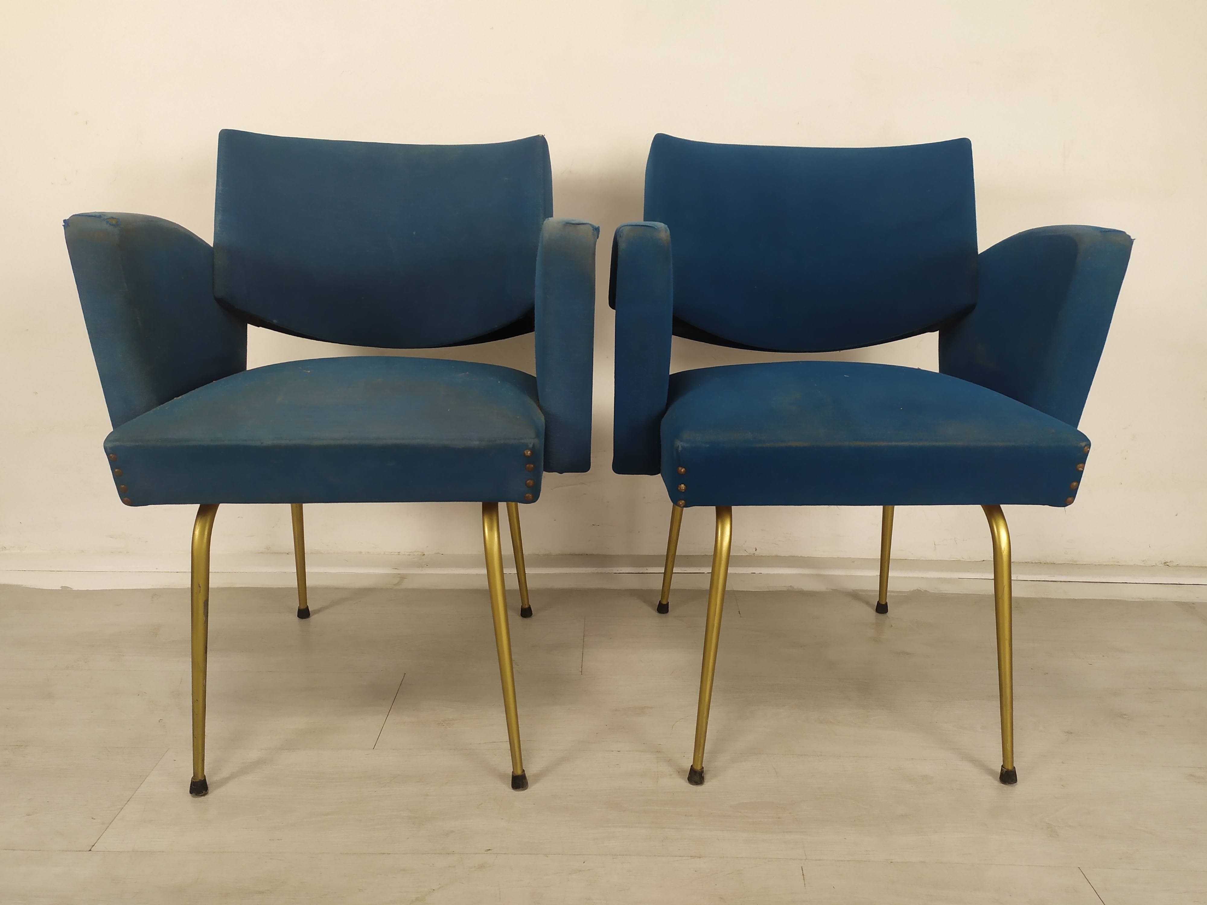 Pair of vintage armchairs to reupholster