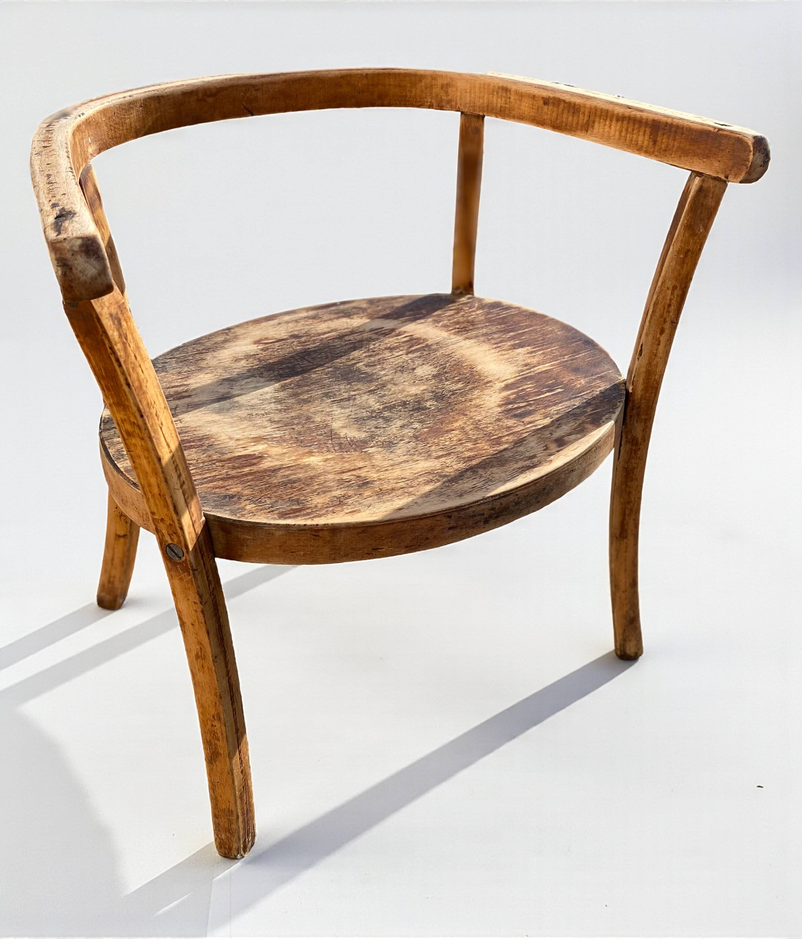 Vintage: Child's chair