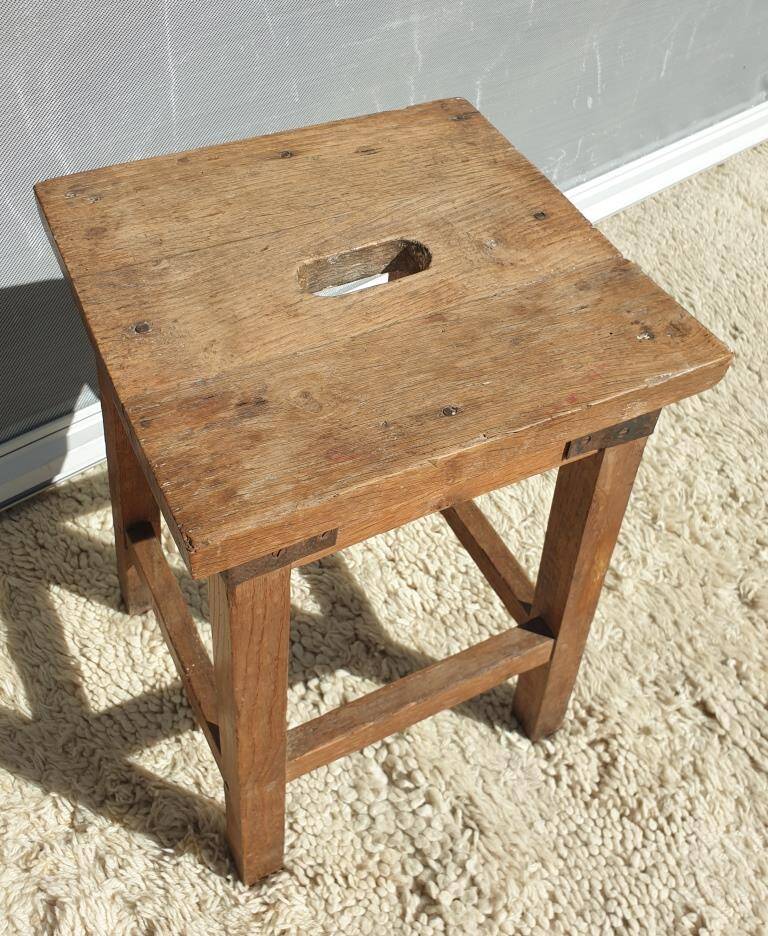 Oak workshop stool with grip