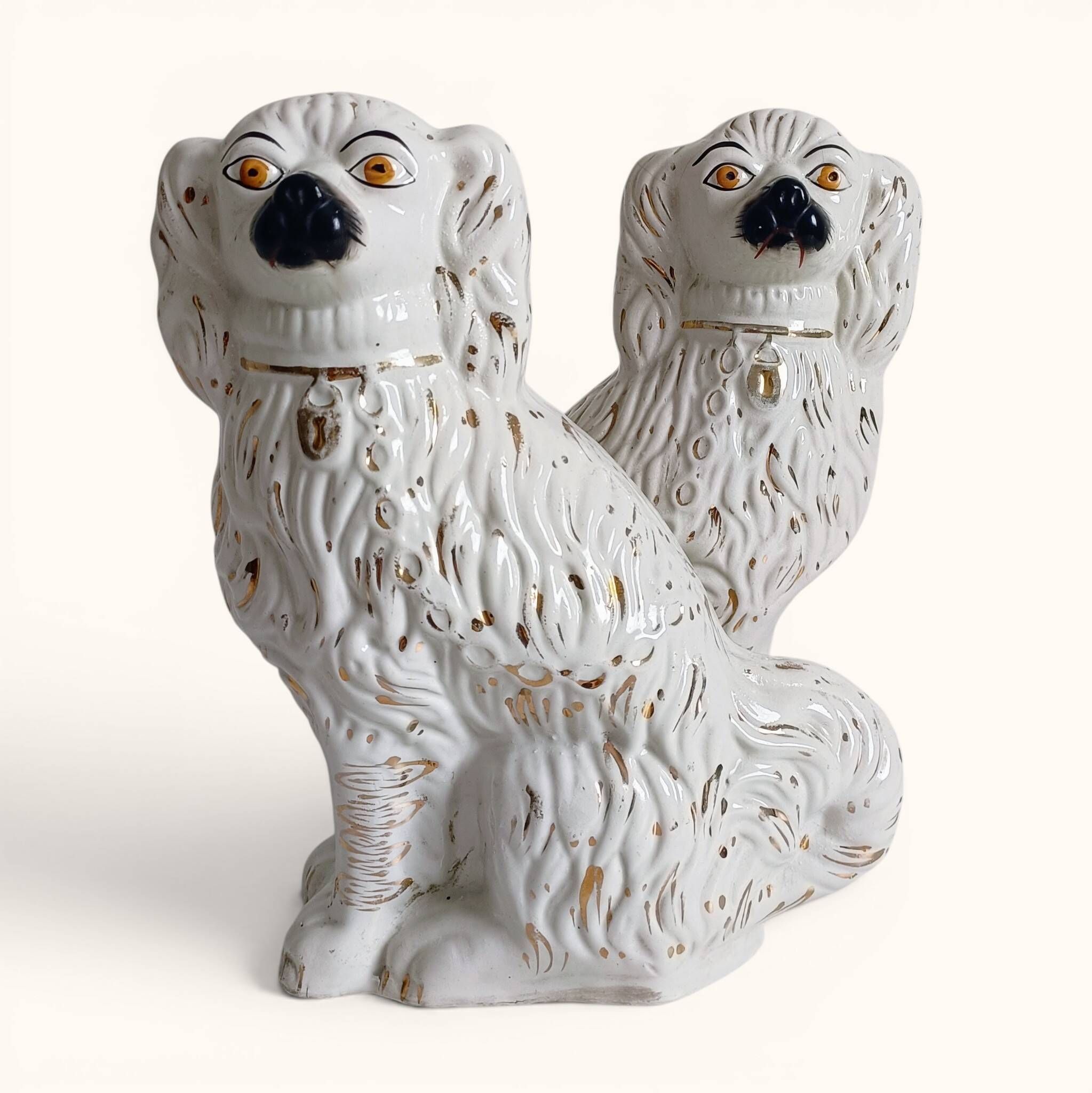 Pair of King Charles Spaniel dogs in Staffordshire majolica style.