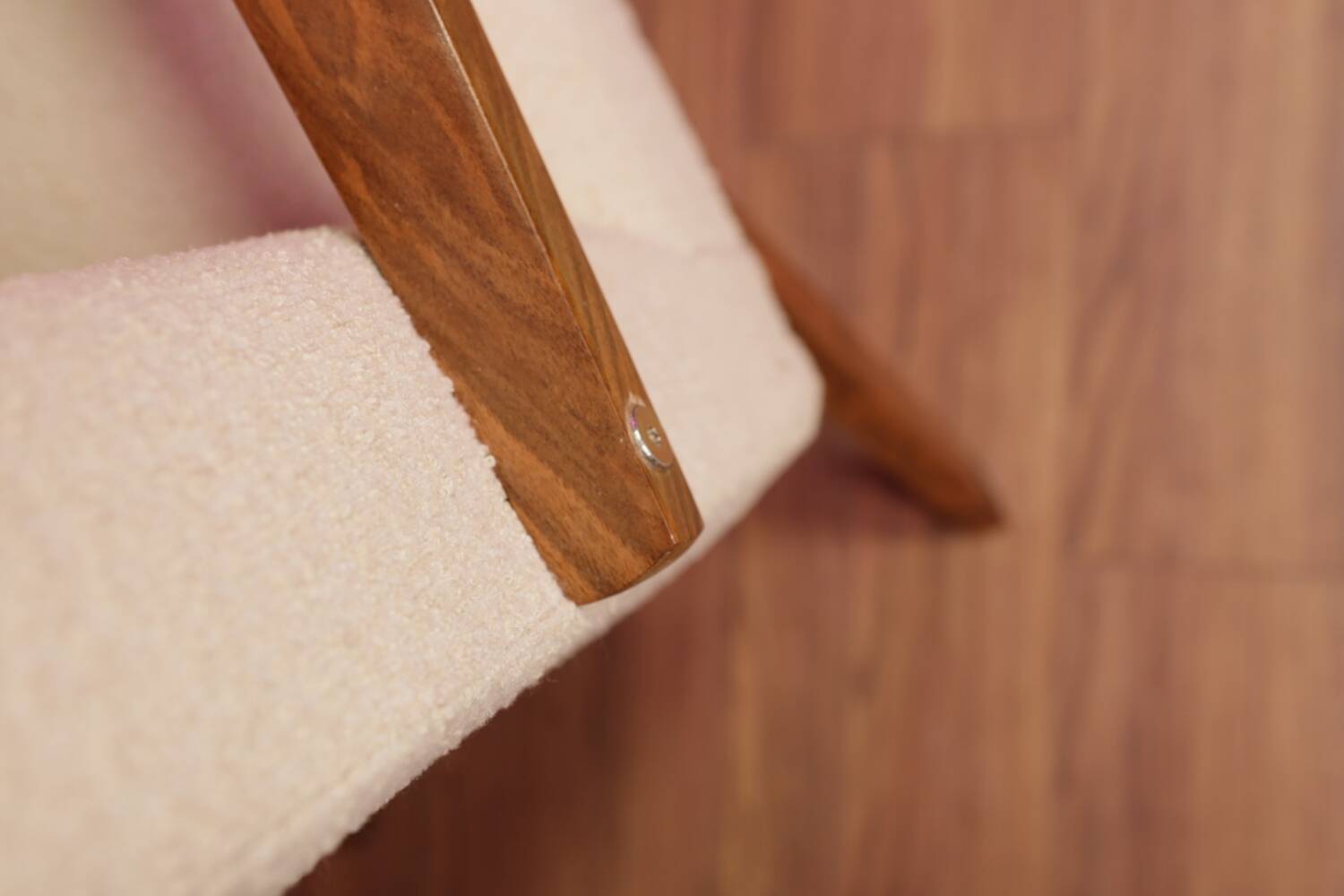 Vintage armchairs set of 2 beige bouclé walnut wood 1960