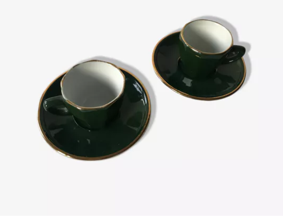Pair of green apilco coffee cups