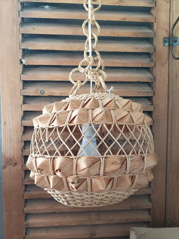 Suspension lampshade wicker ball lighting