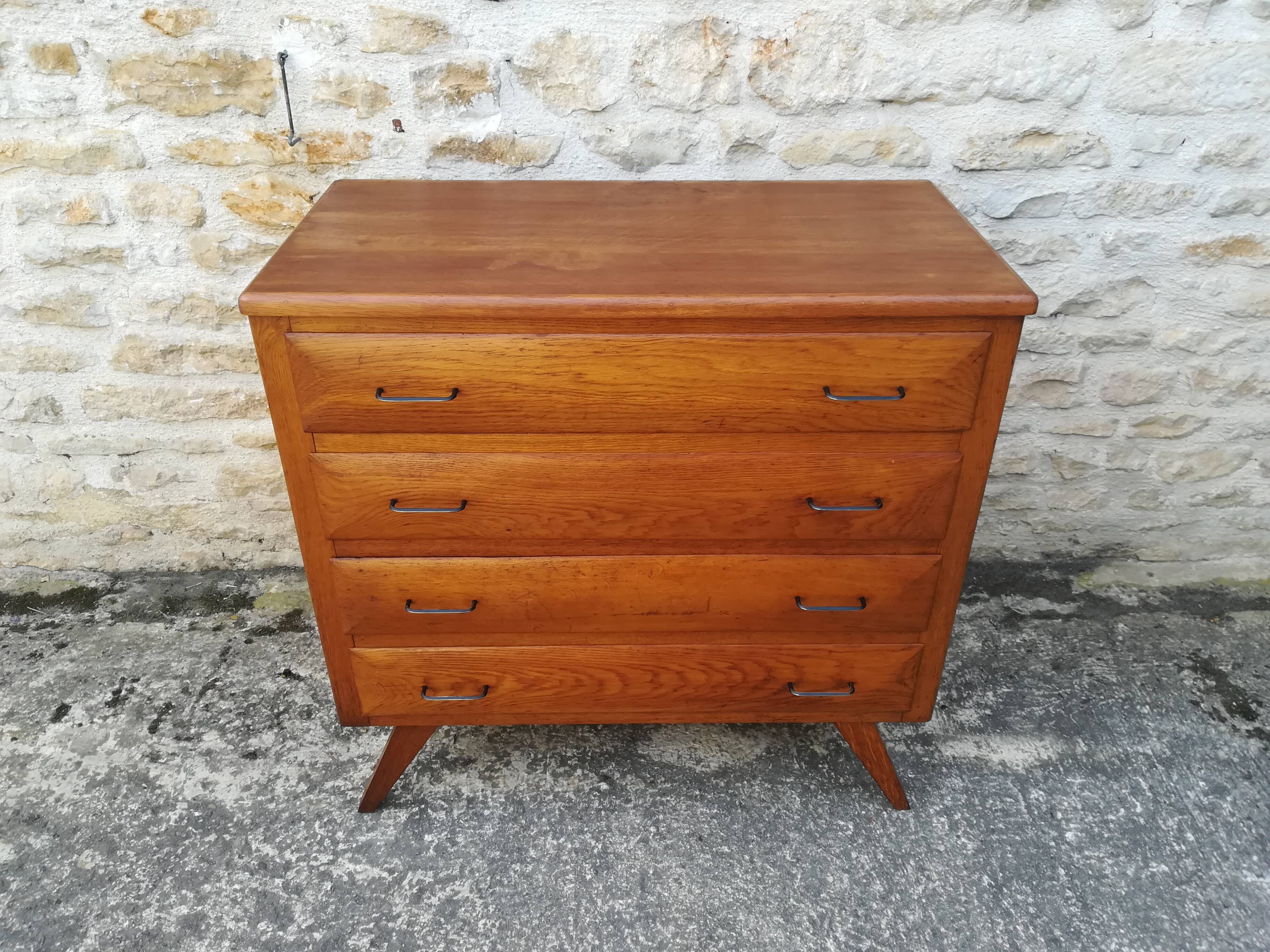 Vintage oak chest of drawers