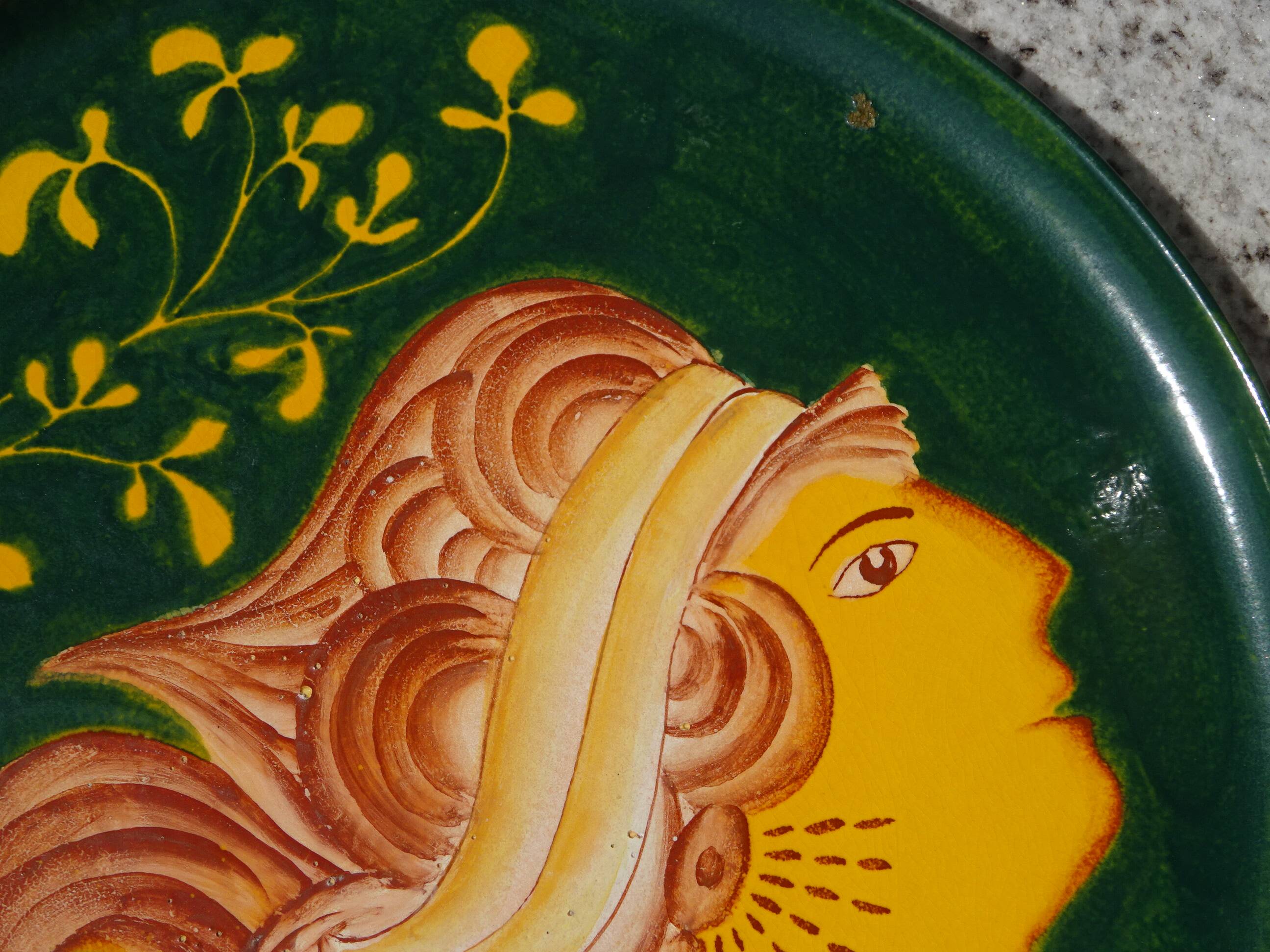 Ceramic lamp, vase and matching plate, Drimmer