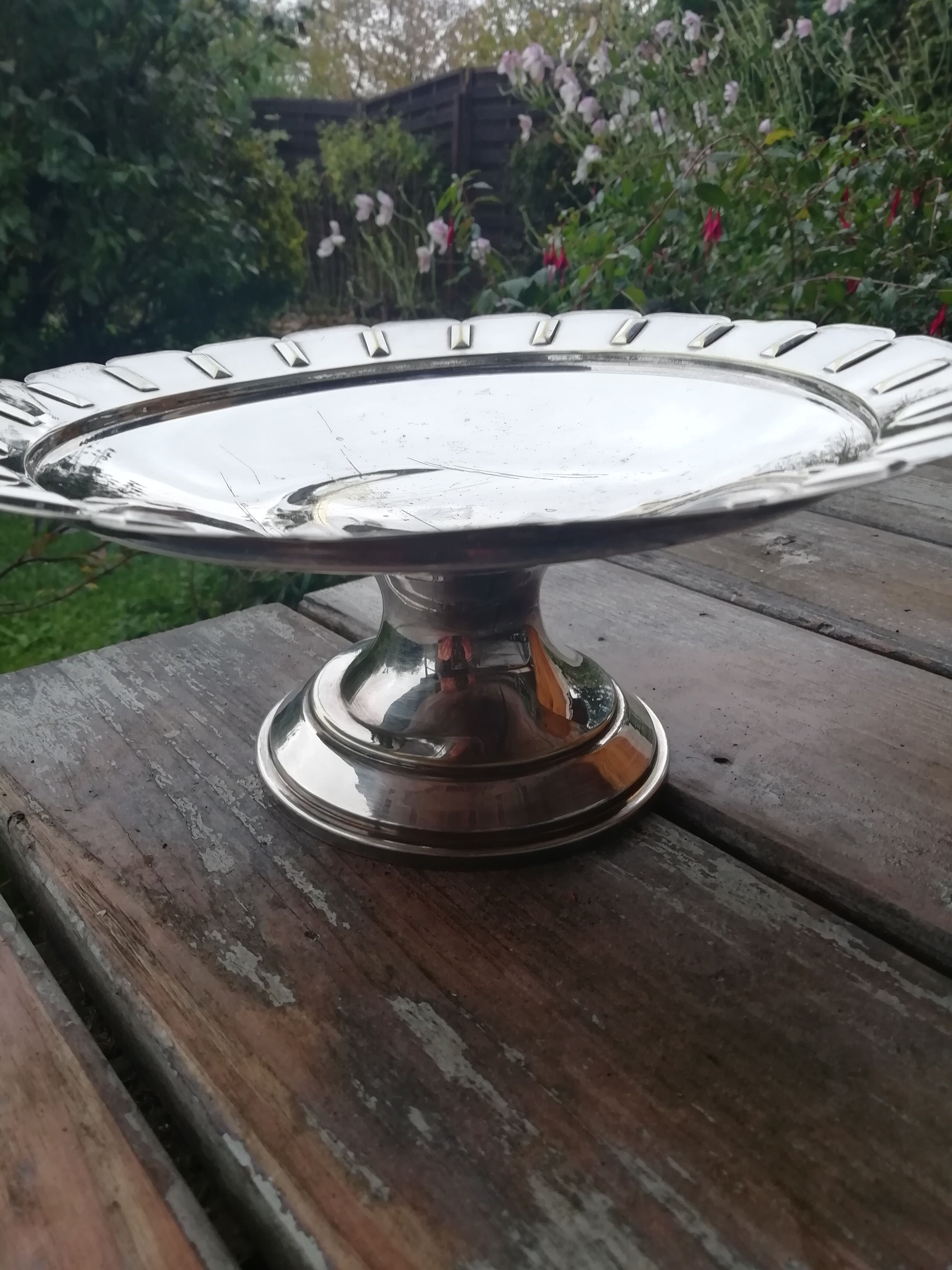 Coupe à piedouche métal argenté
