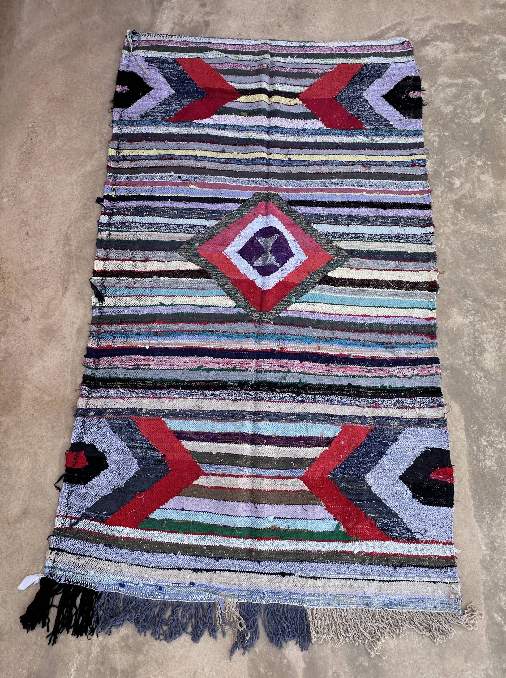 Colorful Moroccan rug - 152 x 263 cm