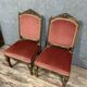 Importante paire de chaises de style Renaissance en bois sculpté