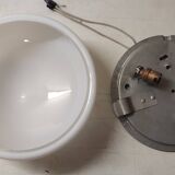 Plafonnier ou applique globe opaline diam. 25 cm - mid. XXème