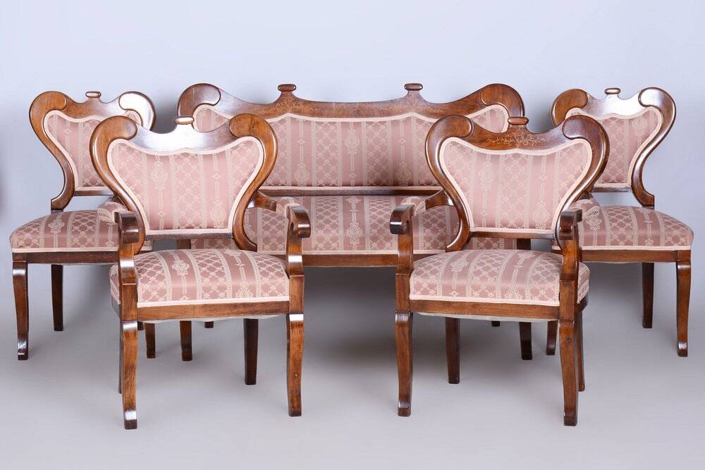 Biedermeier Oak Seating Set in Walnut, Austria, 1840s, Set of 5