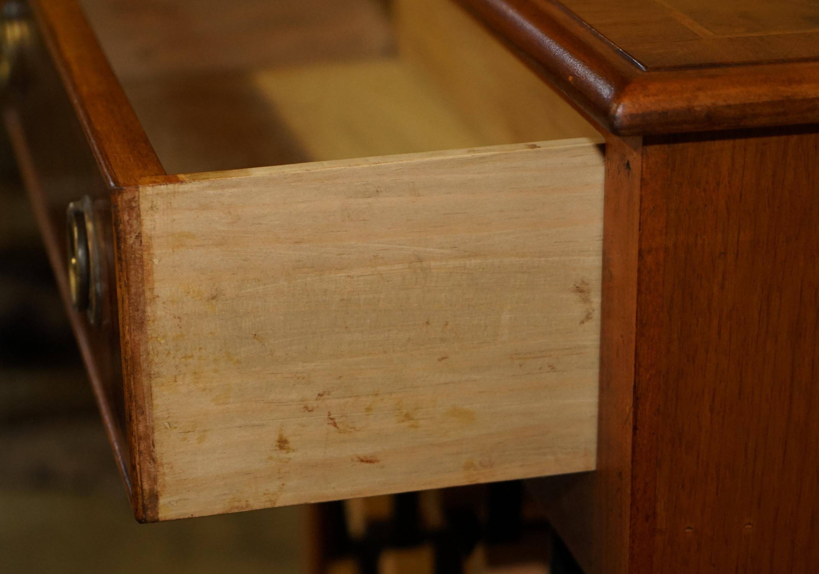 Flamed walnut sideboard for 36 bottles with drawer