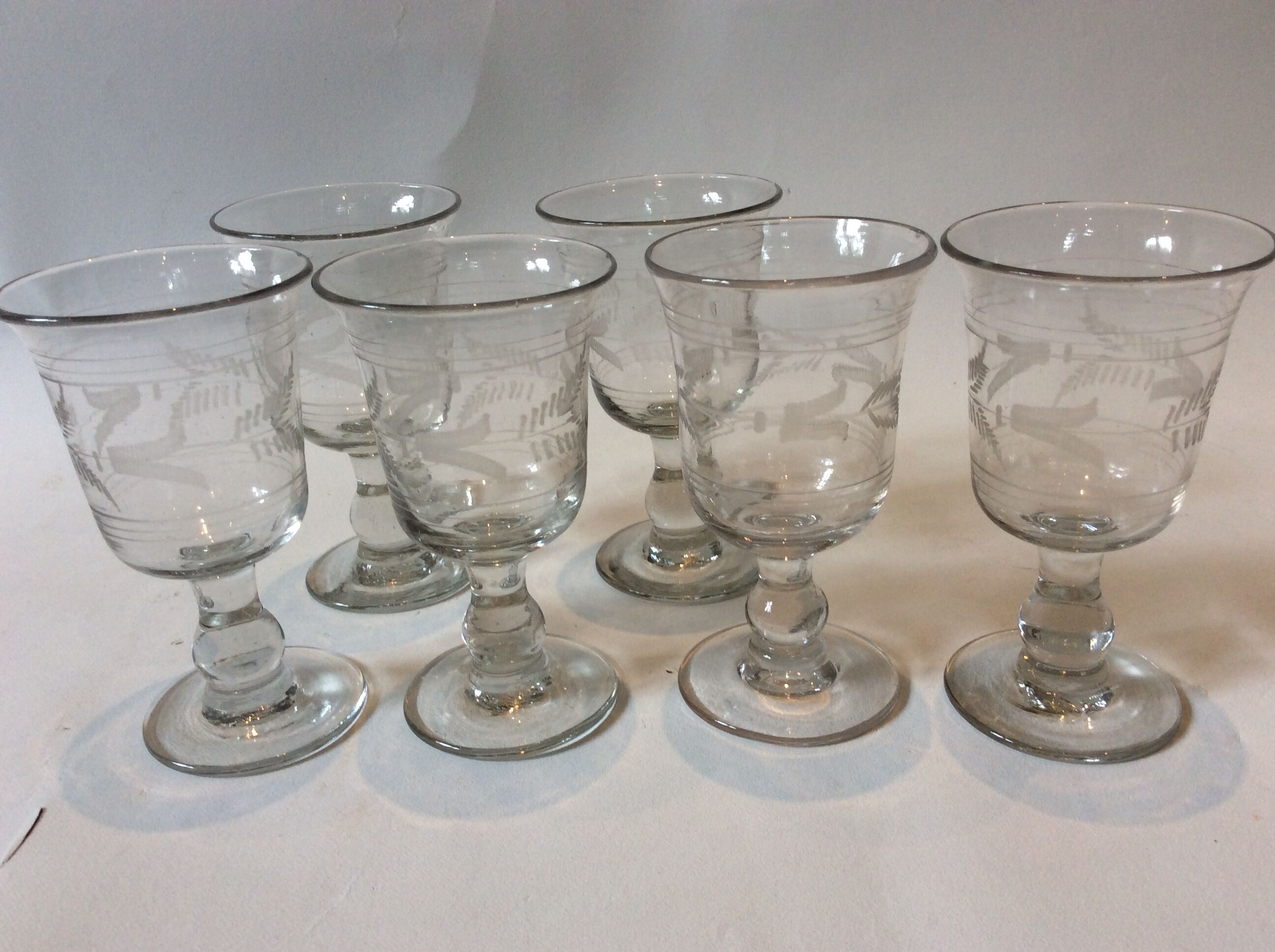 Set de 6 verres gravés soufflés