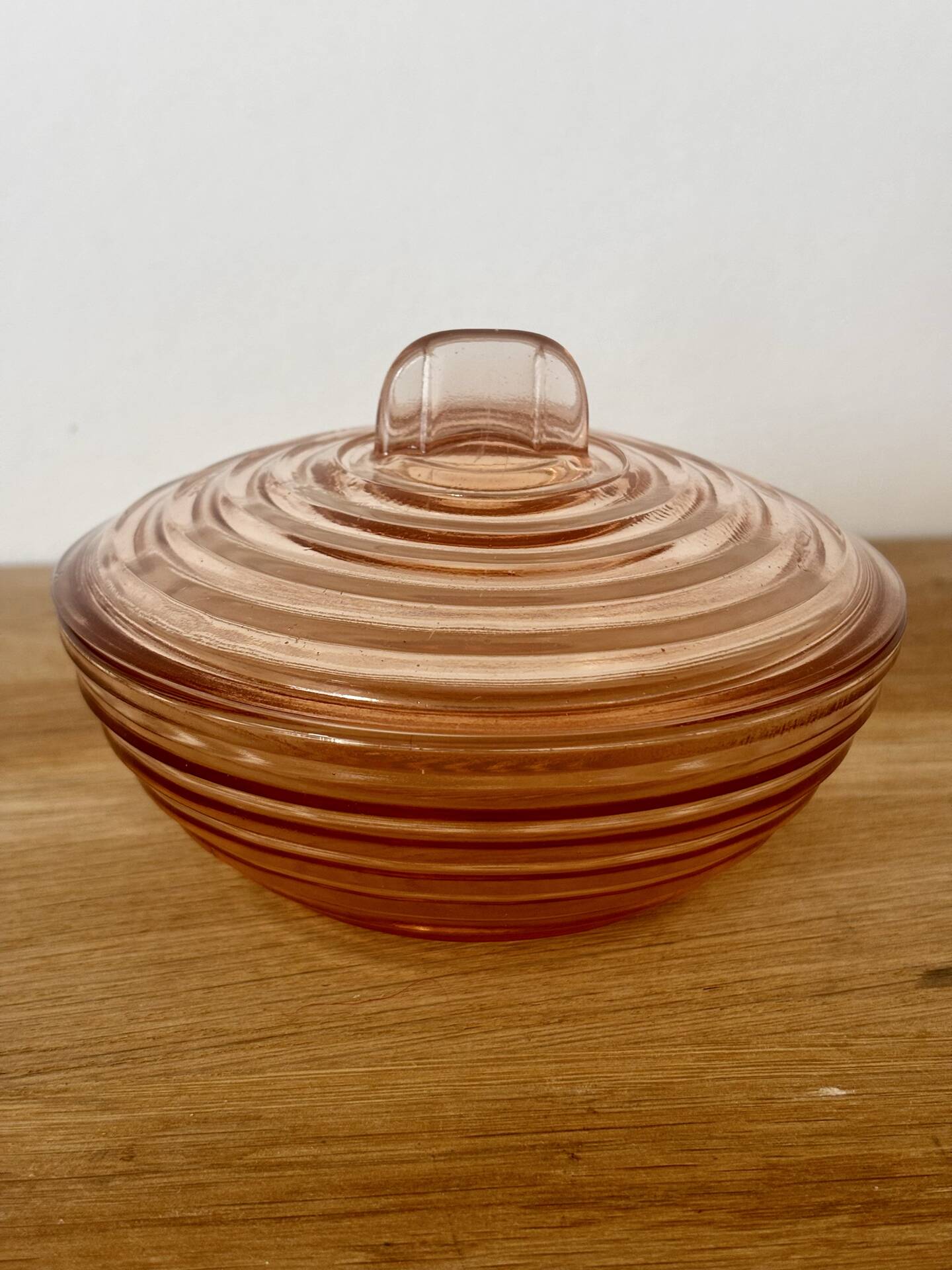 Sucrier en verre rose
