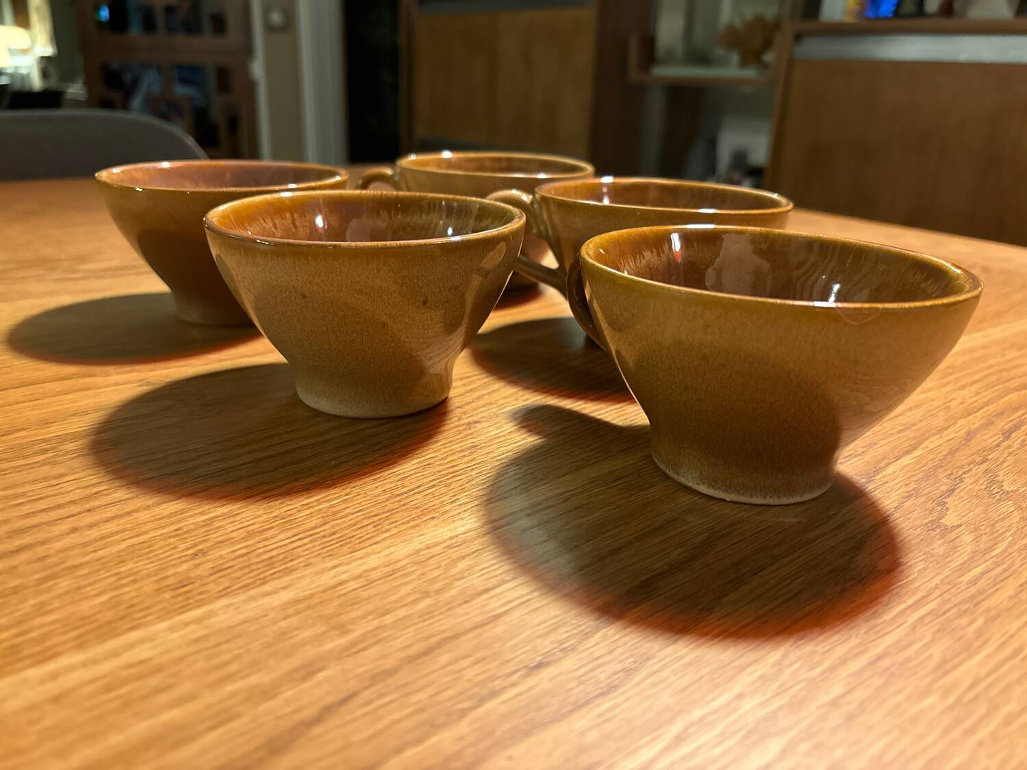 Ensemble de 5 tasses en grès vintage