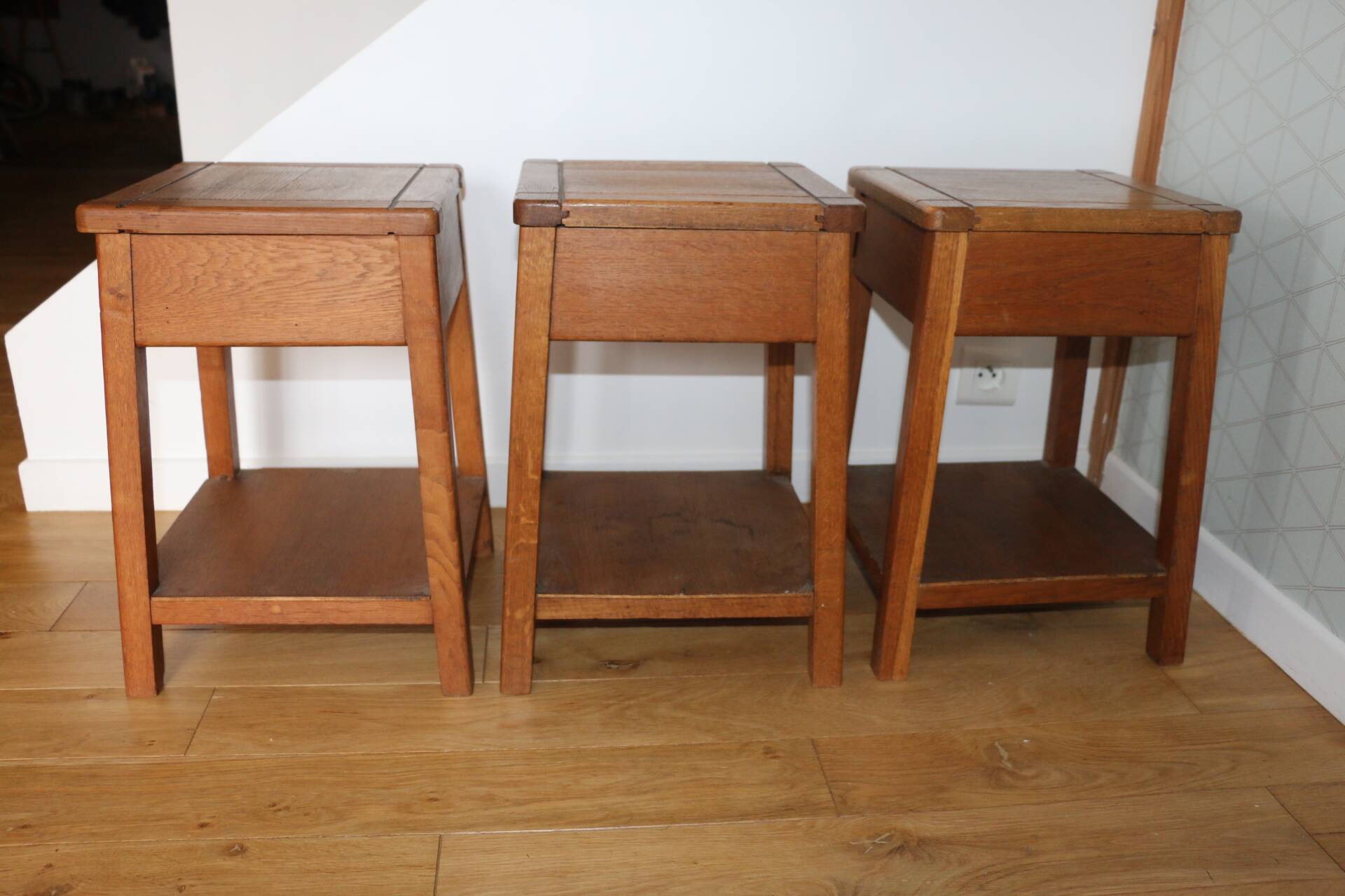Tabouret/chevet chêne reconstruction