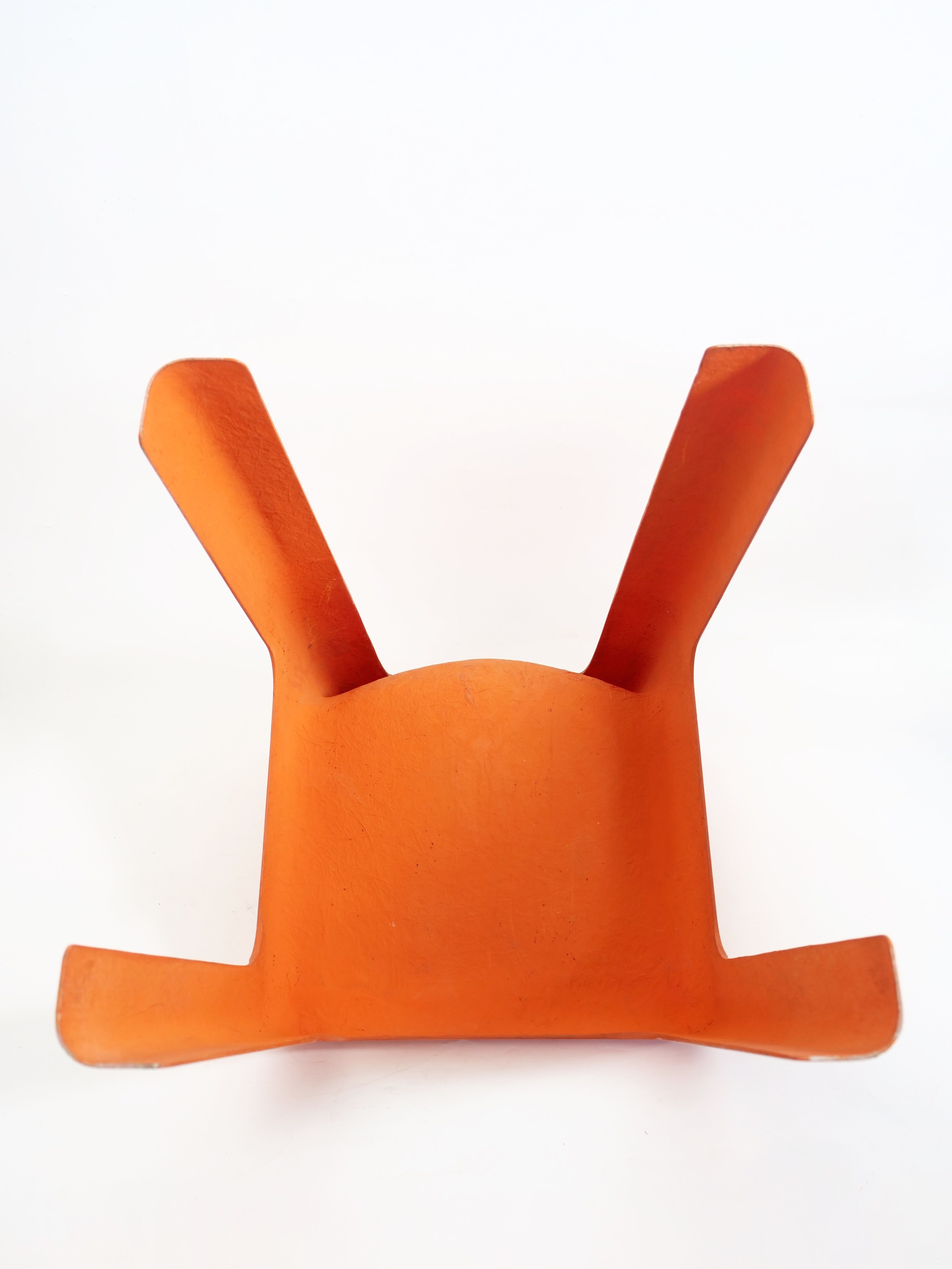 Fiberglass chair by Marc Berthier model Ozoo 700