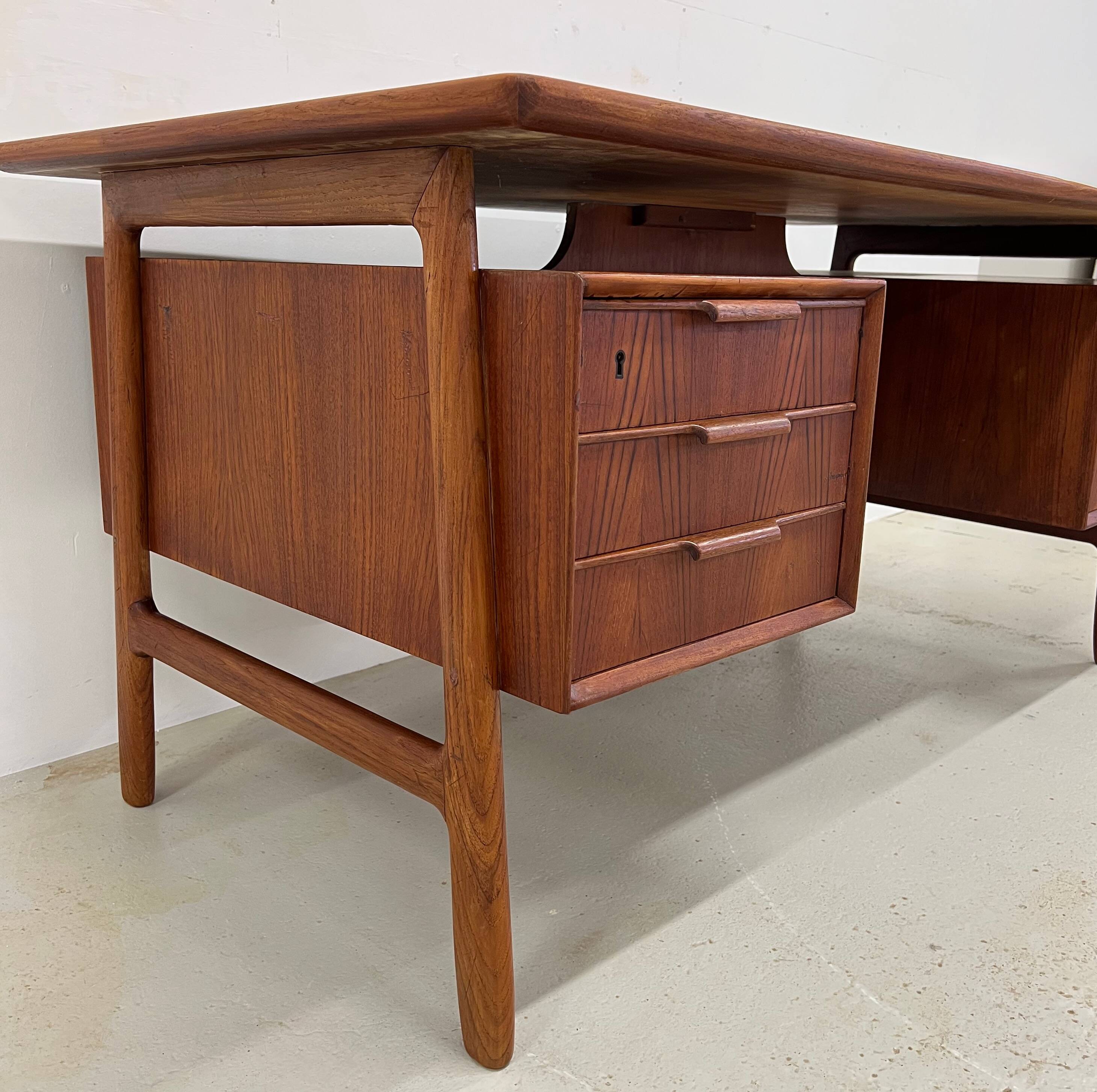 Bureau en teck Omann Jun #75