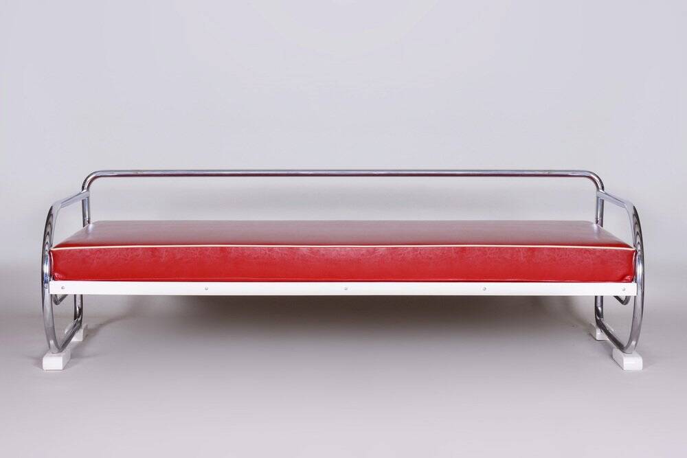 Bauhaus Sofa in Chrome-Plated Steel and Red Leather attributed to Robert Slezák, Former Czechoslovakia, 1950s