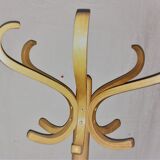 Baumann coat hangers