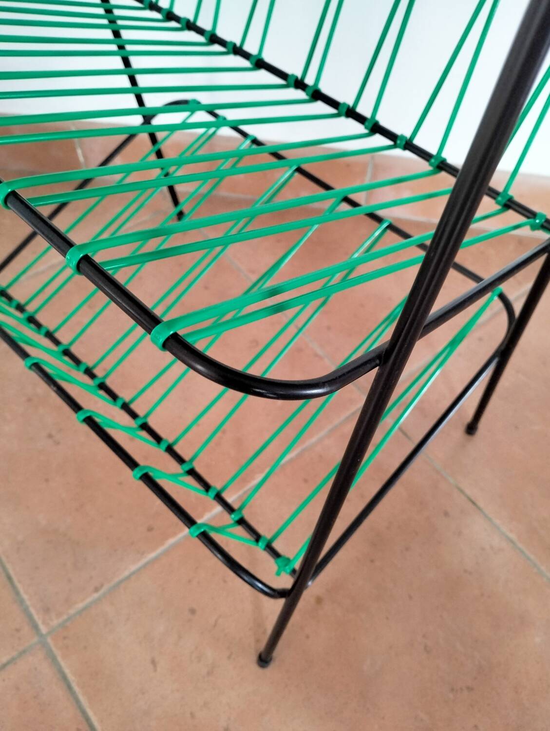 Side table, metal and wood magazine rack