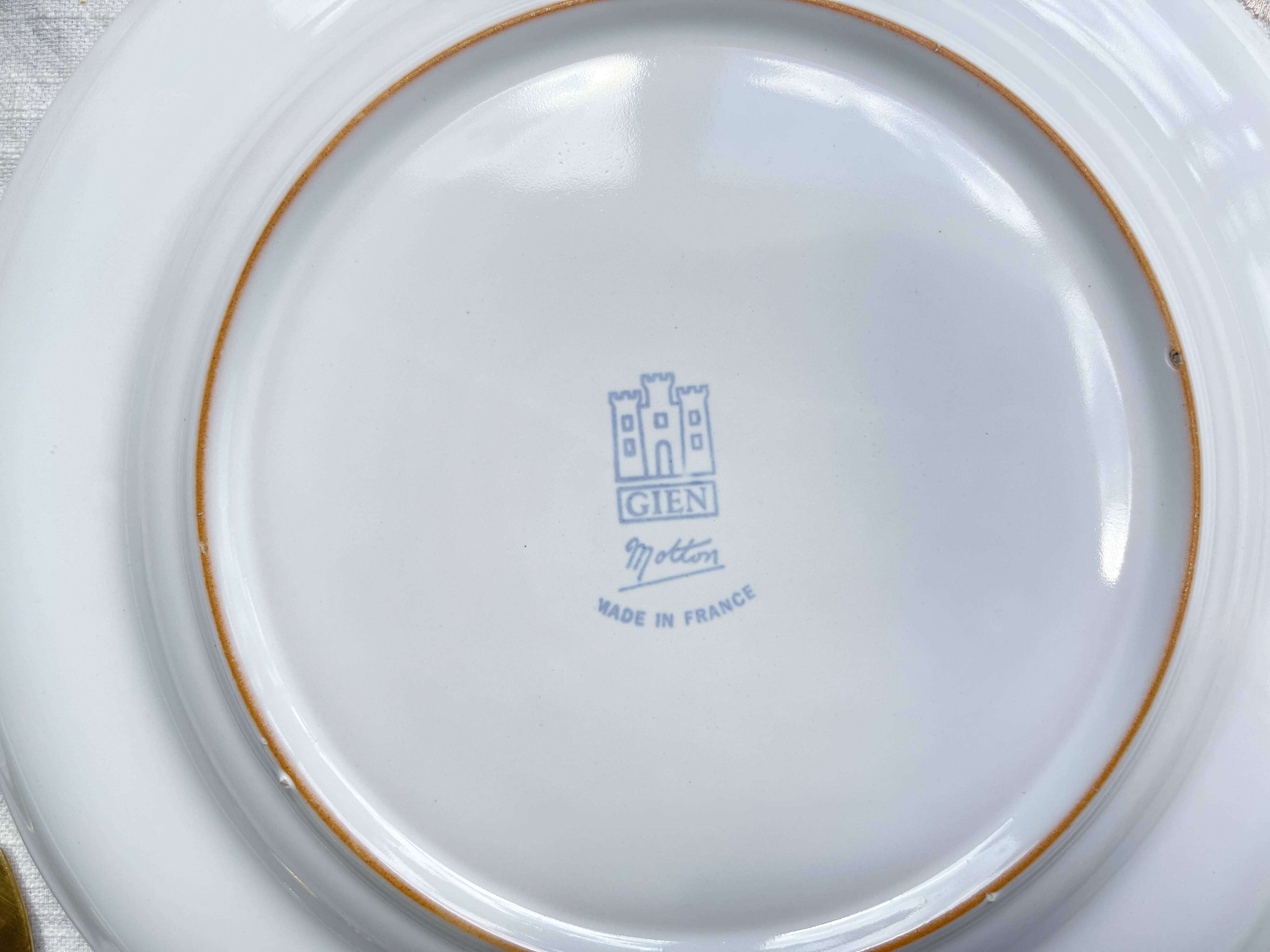 Vintage round dish from Gien Motton, made in France, 1980s, animal decor