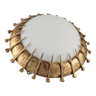Lampe soleil à clous forgés et feuille d'or et opaline, années 40