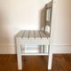 Chaise pour enfant en bois ancien