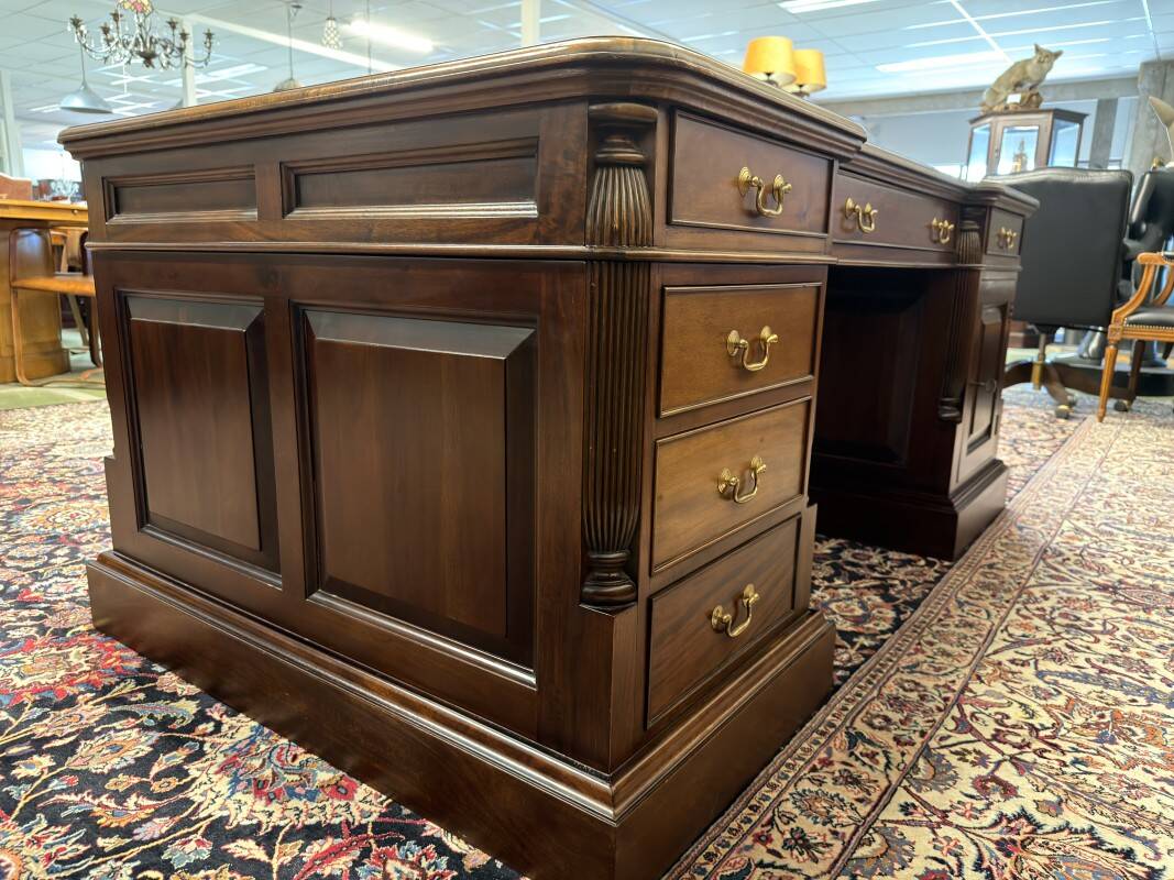 Bureau vintage anglais classique Partnerdesk
