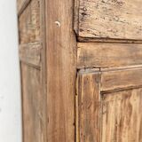 Armoire rustique et vintage bois brut style wabi sabi