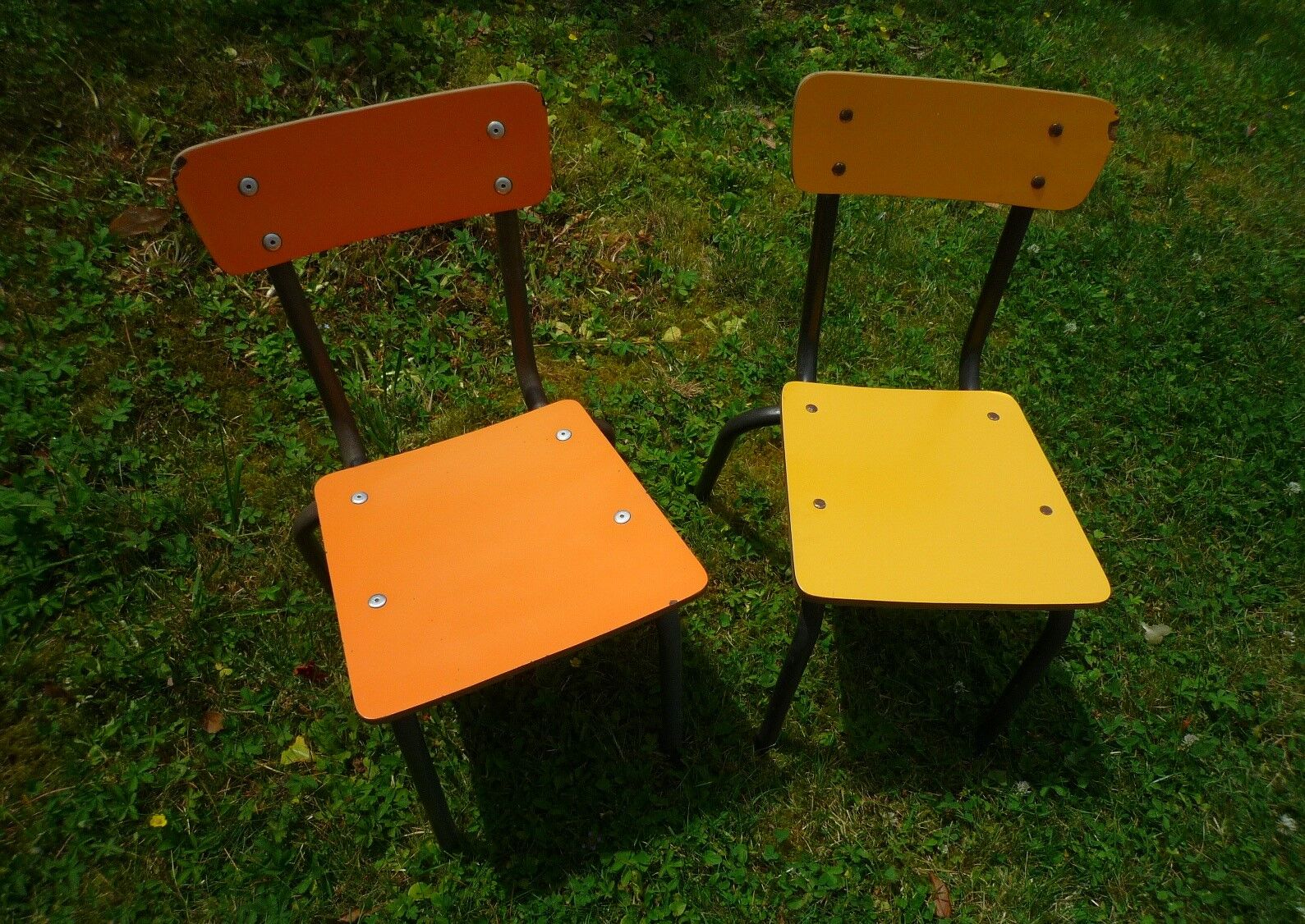 Pair of small yellow and orange child chair, vintage 80s