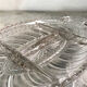 Plat serviteur en verre moulé