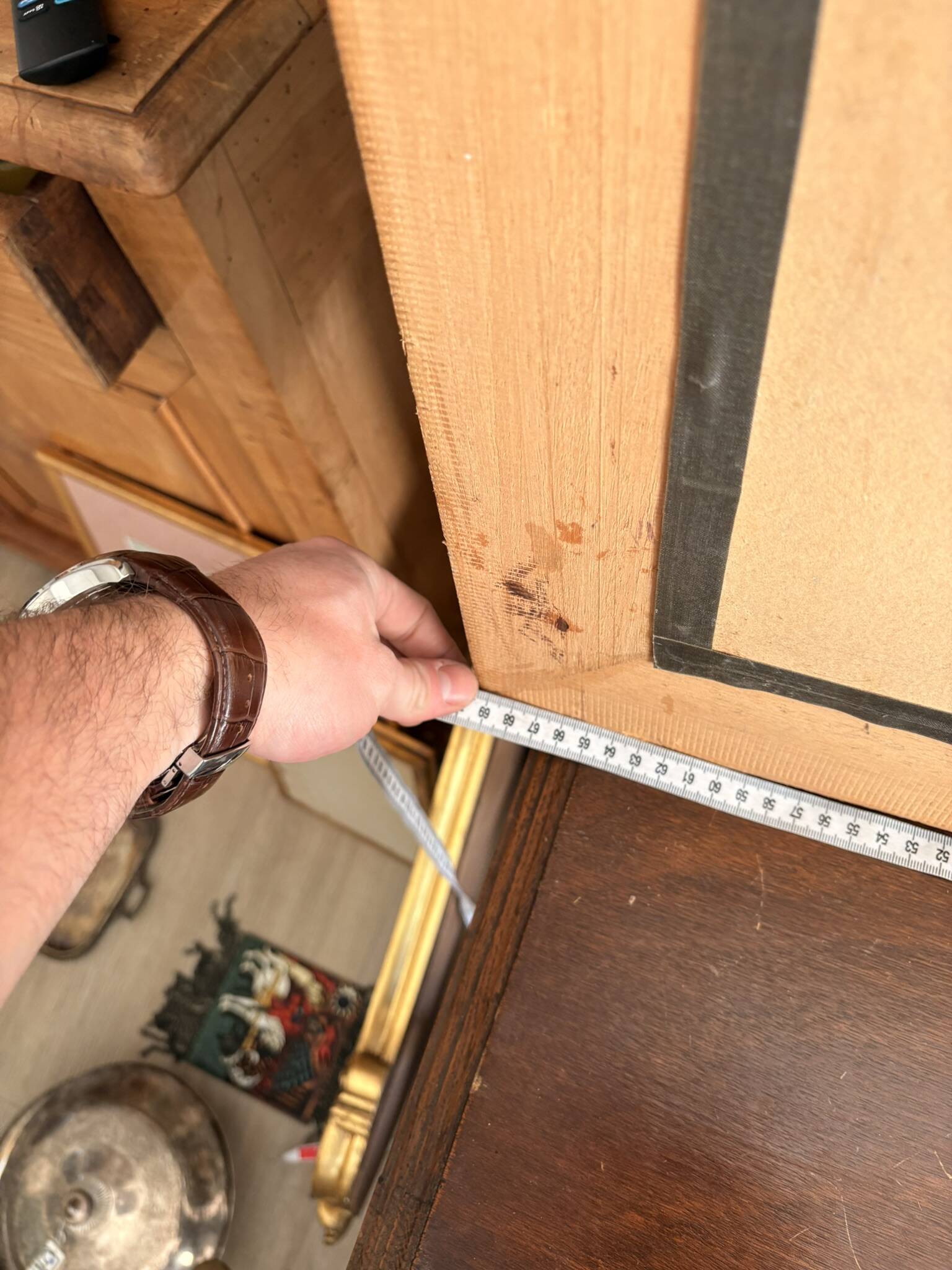 Golden Rectangular Wall Mirror Wood Louis XVI Style Acanthus Leaf Pearled