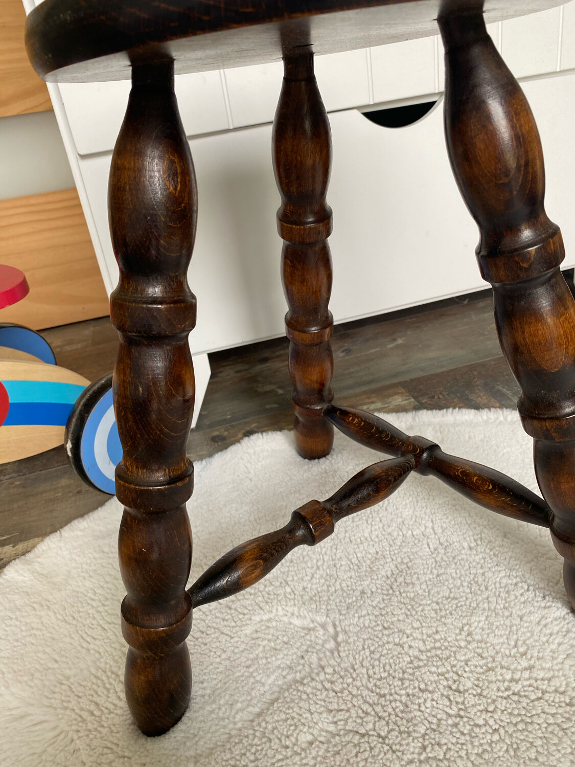 Tripod stool