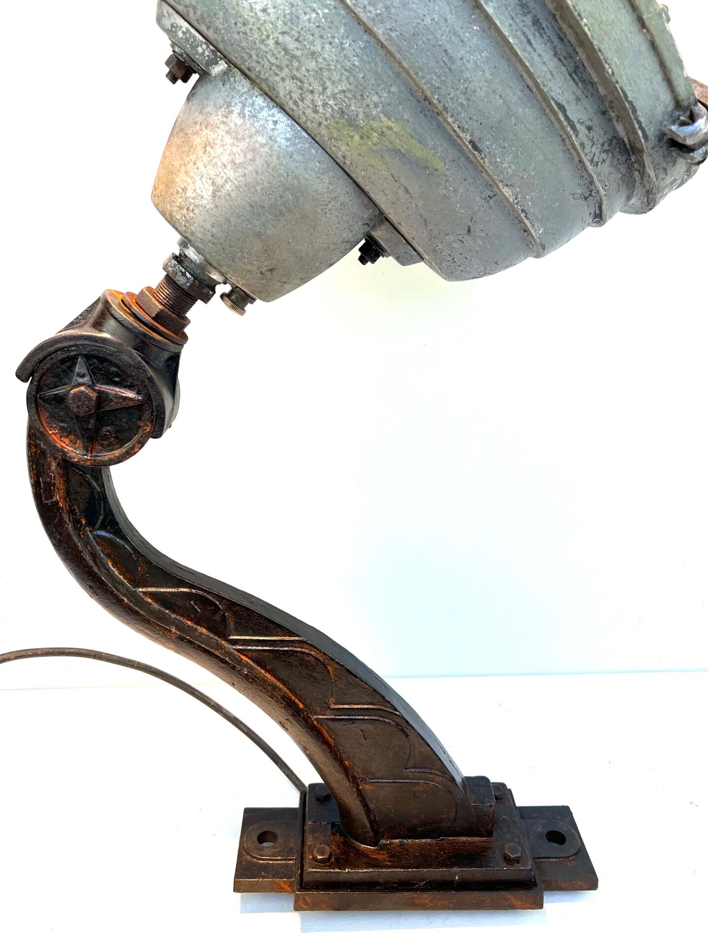 Floor lamp facade 1930