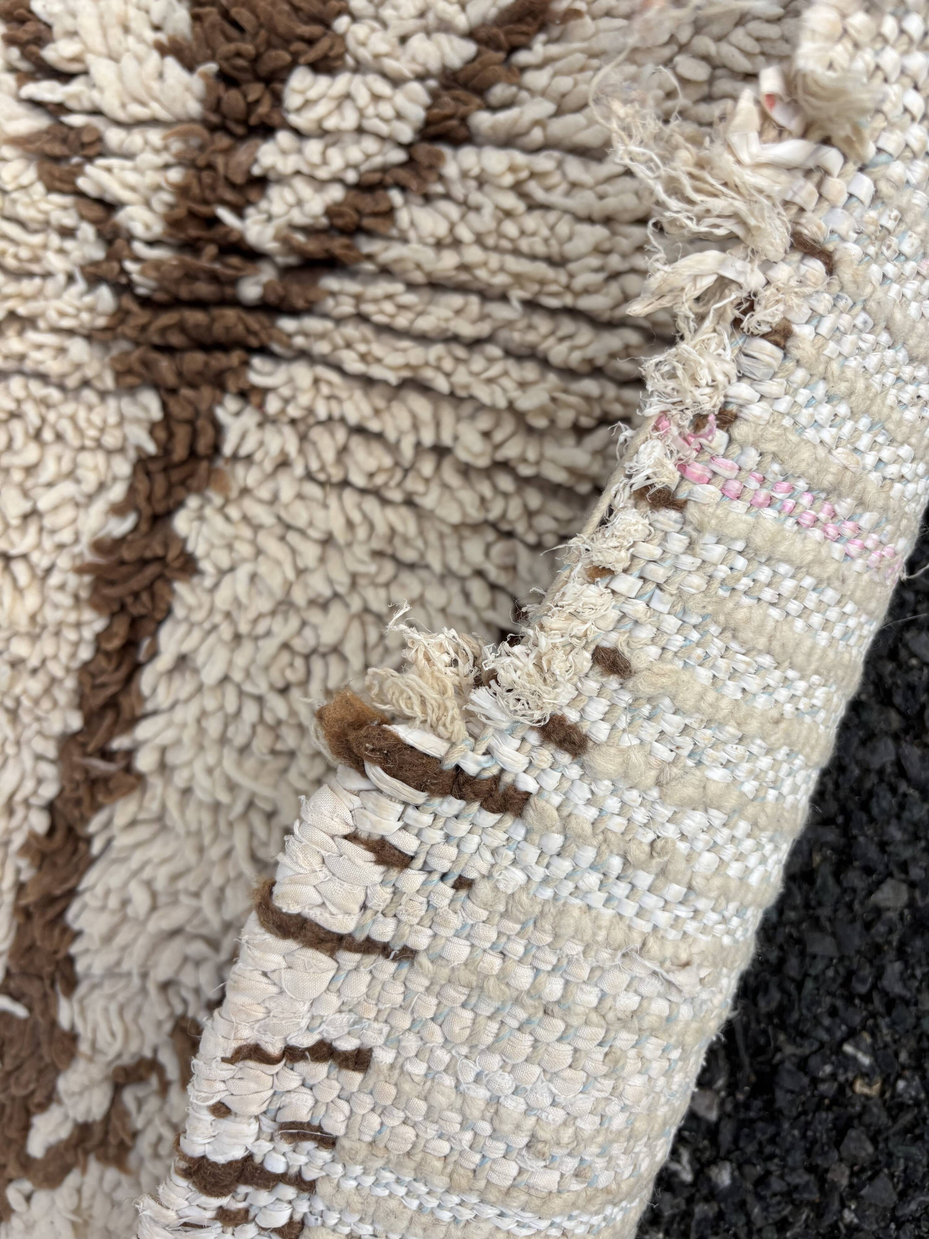 Tapis berbère beni ouarain vintage marocain