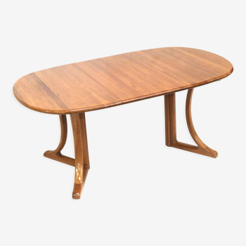 Danish design extendable teak dining table from the 1960s