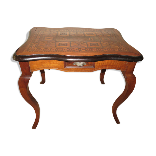 Table d'appoint de style louis xv