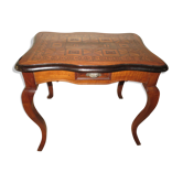 Table d'appoint de style louis xv