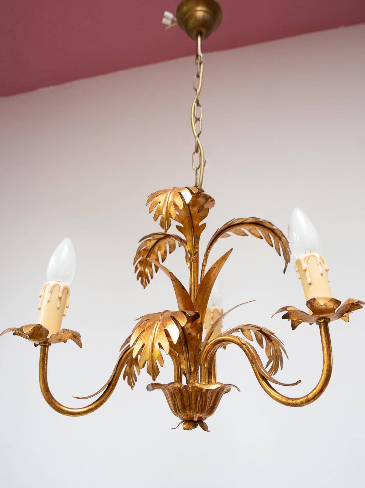 Lustre italien en metal doré feuilles palmier