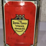 English box in tole