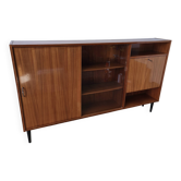 Buffet moderniste des années 1970