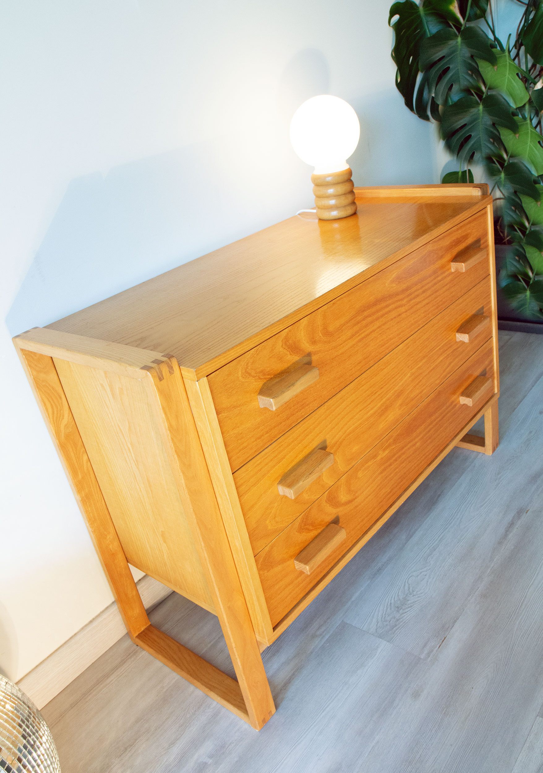 Commode elm vintage design 1980