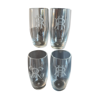 Ensemble de 4 verres à eau gravé à la main monogramme, années 50