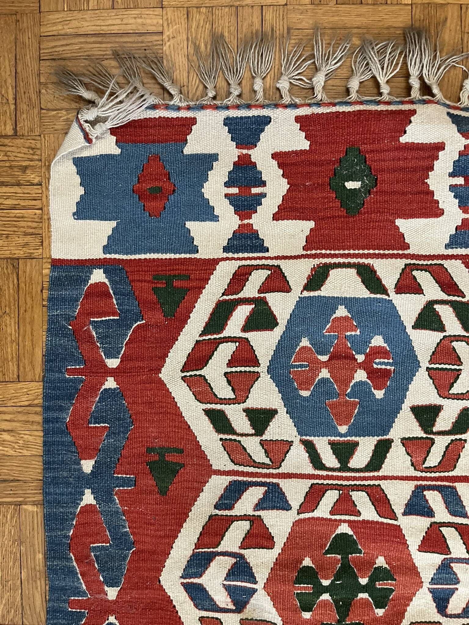 Ancient Turkish Kilim rug handwoven – geometric patterns 98x96 cm