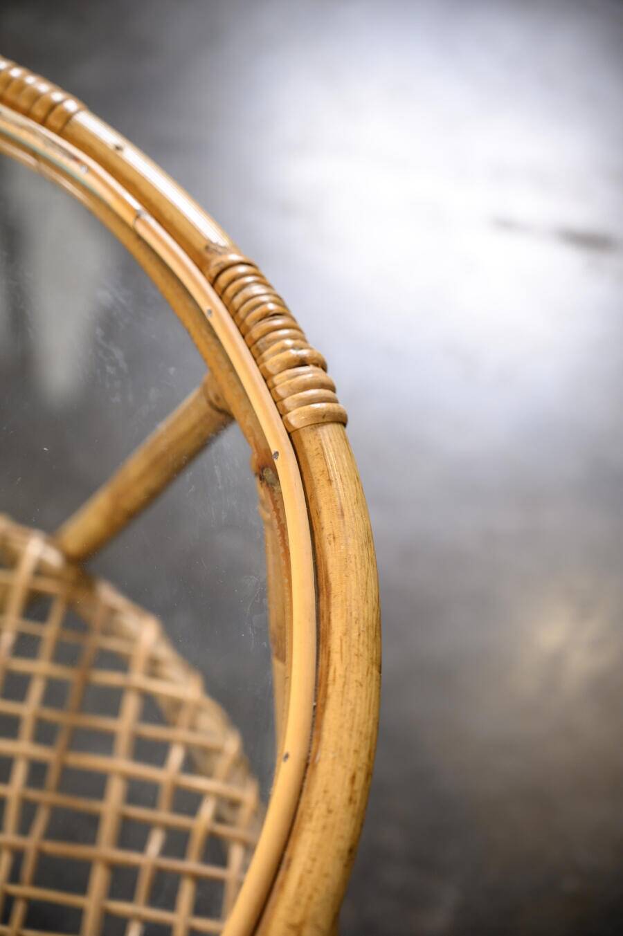 Table en verre et rotin