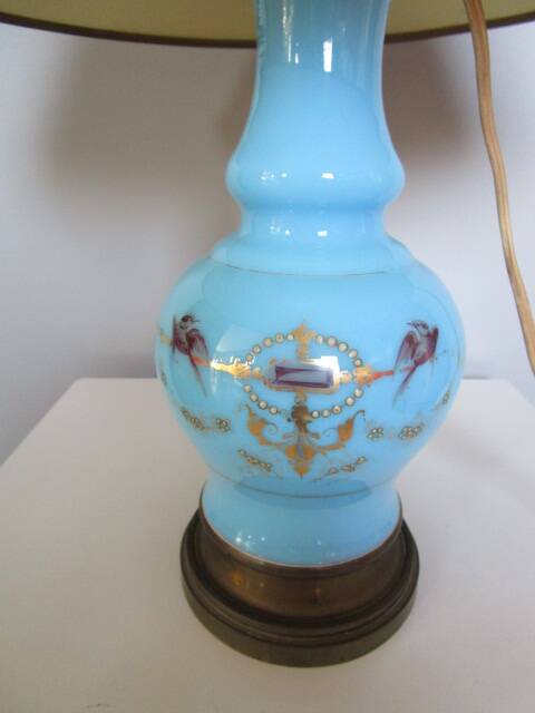 Antique NAP III living room lamp in painted opaline