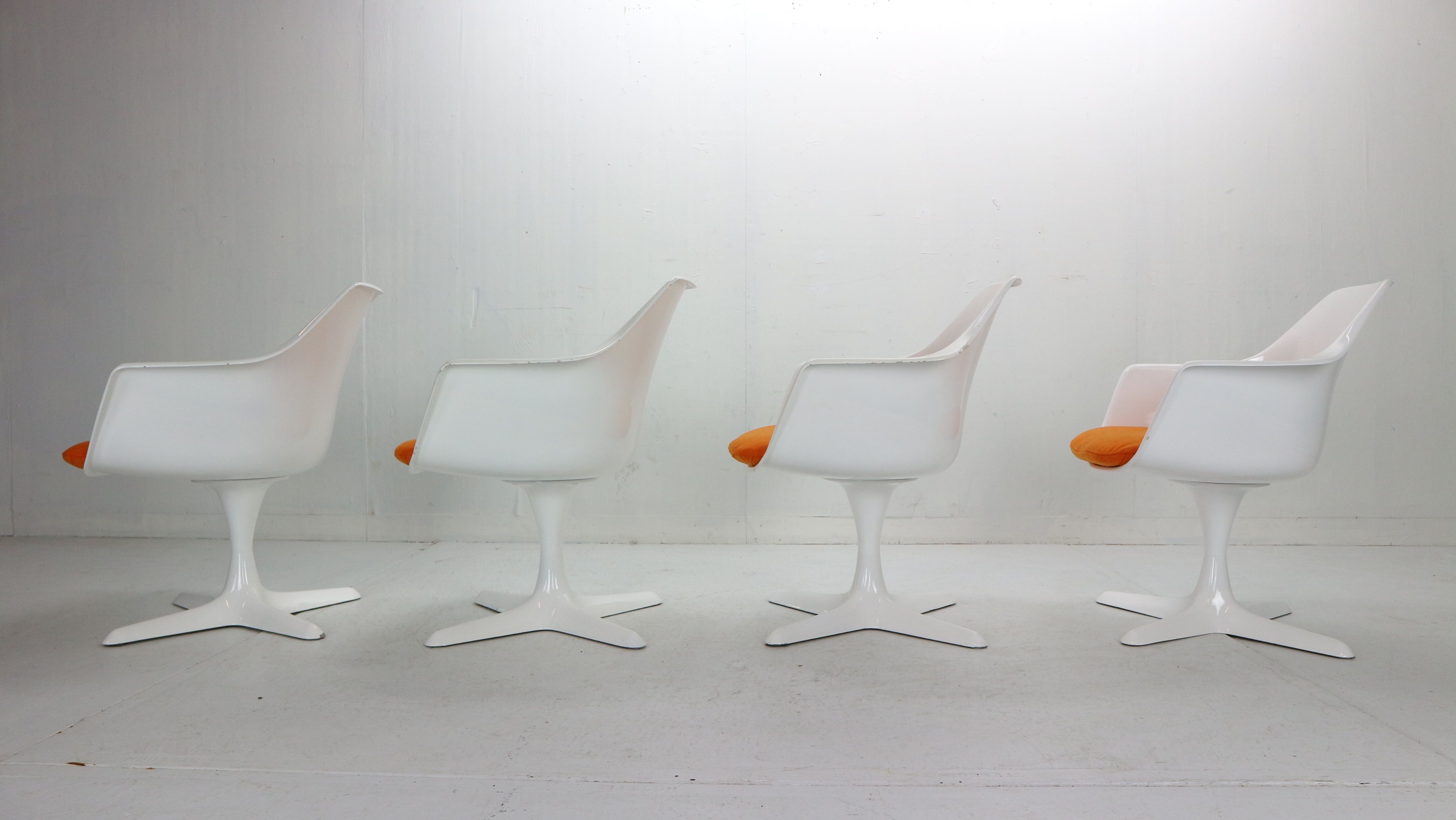 Maurice Burke set of 4 armchairs model No. 116 for Arkana, Space Age 1960's